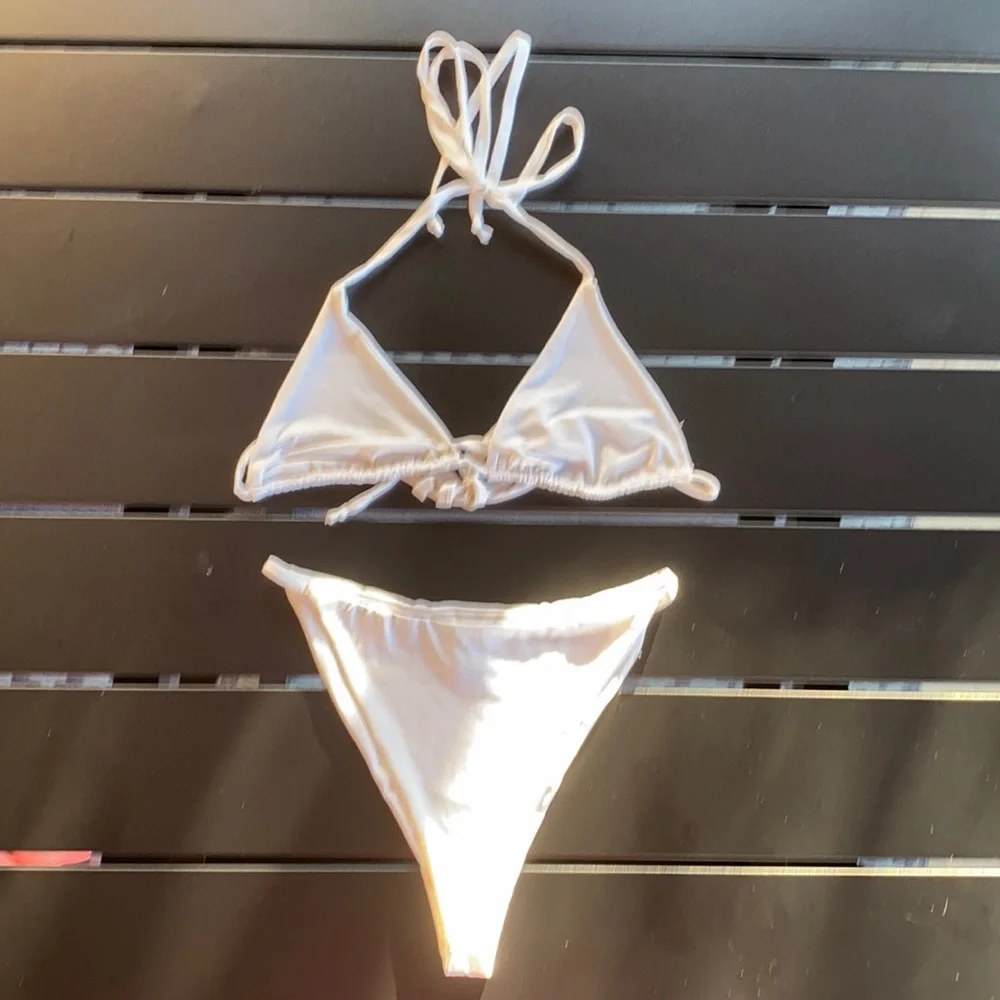 Naked Wardrobe Triangle String Bikini Kardashian - Picture 2 of 4